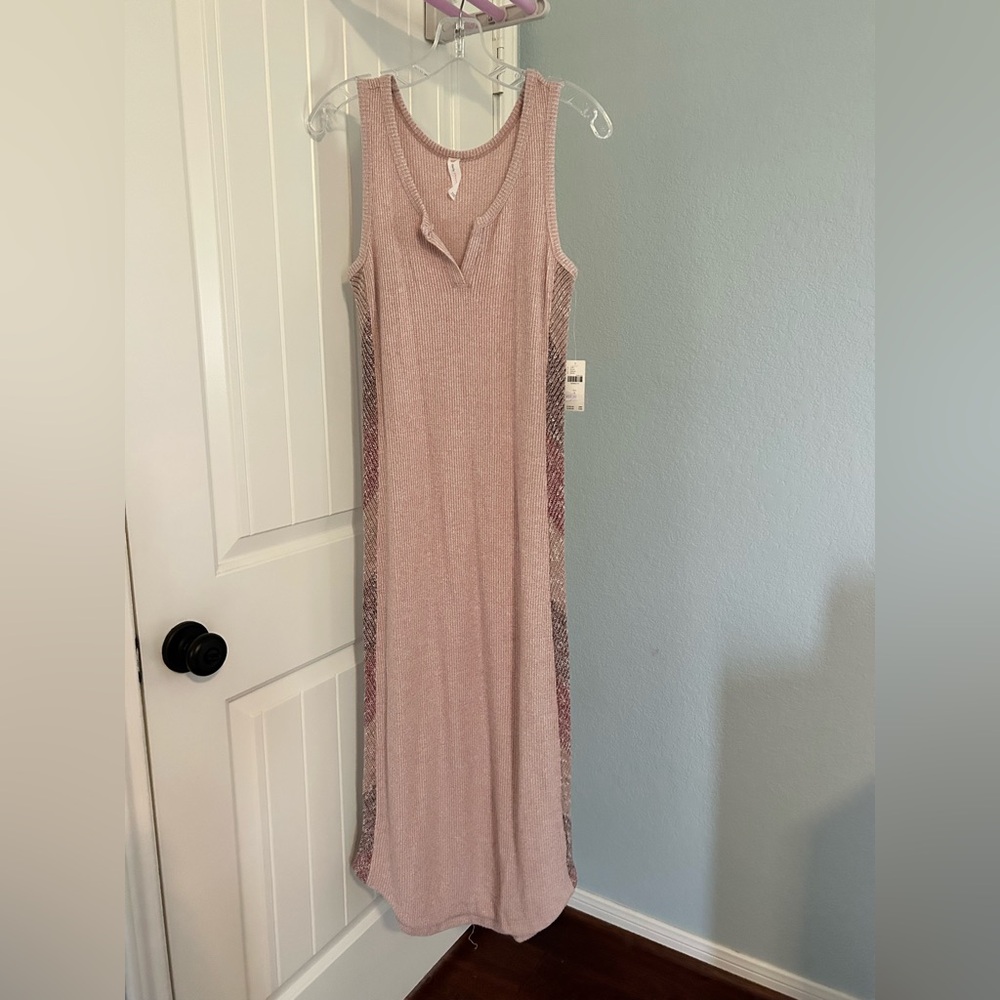 Pink sleeveless sweater maxi dress from Anthropologie szSM